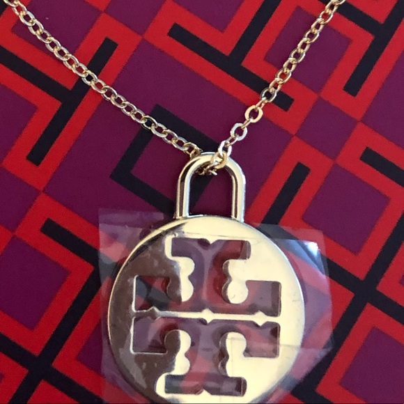 ❤️Authentic Tory Burch Charm Necklace ❤️ - Picture 5 of 5